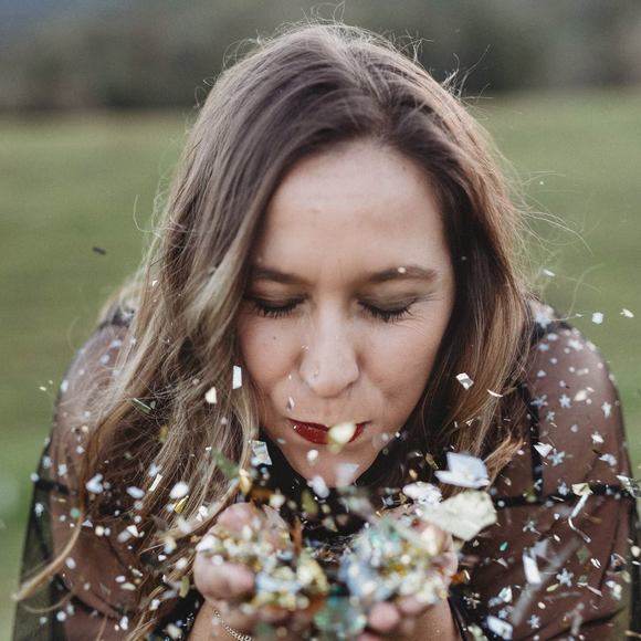 Meet your Posher, Danielle - Picture 1 of 1